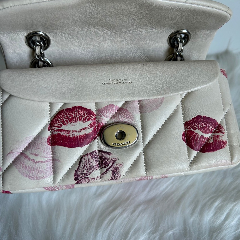Coach Tabby 20 Chalk White Quilted Nappa Leather Lip Print Shoulder Bag CR114 - Picture 5 of 12